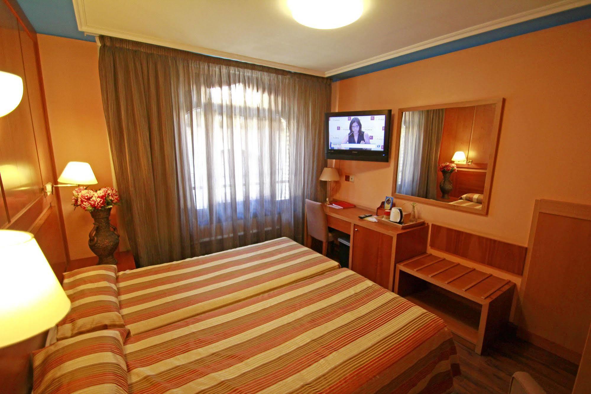 Hotel Paris Centro Zaragoza Exterior photo